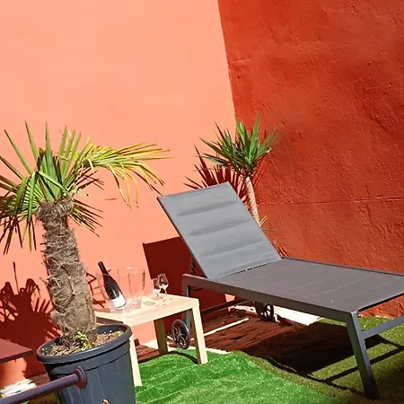 Very Quiet 2-person With A Hot Tub Villeurbanne